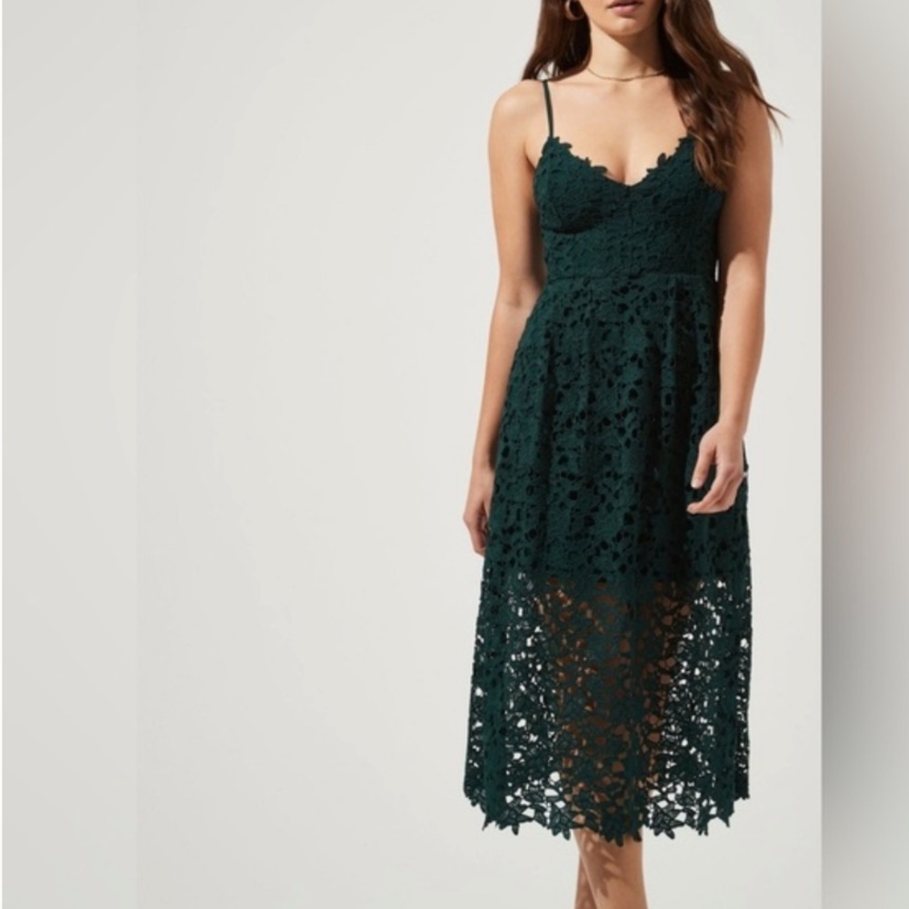 ASTR The Label Lace A-Line Midi Dress in Hunter green